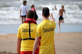 Reddingsbrigade verbaasd over oproep wethouder om 'vooral naar het IJmuiderstrand te komen'