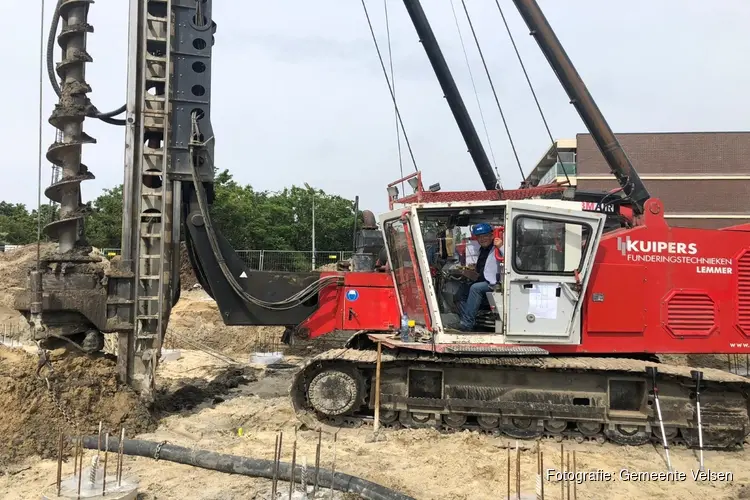 Eerste paal nieuwbouw Orionweg en start voorbereiding op aansluiting Warmtenet