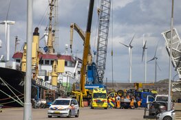 Man gewond na val van hoogte Monnickendamkade IJmuiden