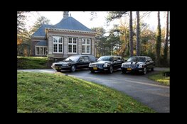 Uitvaart Uitendaal regelt uitvaart nog steeds bij mensen thuis: ‘Ontvangst met een warme deken’