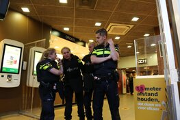 Peter R. de Vries neergeschoten op Lange Leidsedwarsstraat, verdachte voortvluchtig