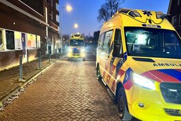 Auto rijdt kinderdagverblijf binnen in Velserbroek