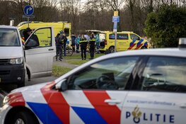 Fietser gewond na aanrijding met busje op de Dijkzichtlaan
