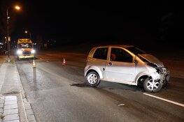 Brommobiel tegen boom gereden in IJmuiden