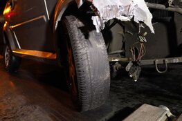 Brommobiel tegen boom gereden in IJmuiden