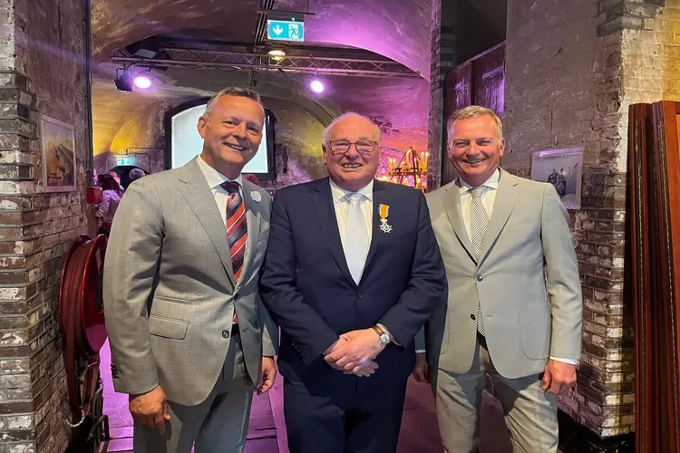 Koninklijke onderscheiding voor Ronald Martin Davio