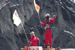 Honderden actievoerders op terrein Tata Steel