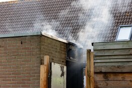 Brand in schuur in Santpoort-Noord