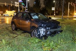 Veel schade bij ongeval op de Amsterdamseweg in Velsen-Zuid