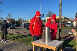 Schaatsplezier in IJmuiden op bevroren plek door wateroverlast