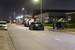 Veel schade bij ongeluk tegen geparkeerde vrachtwagen in Velsen-Noord