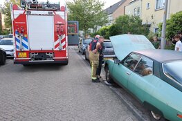 Oldtimer uit 1972 in brand in Velserbroek
