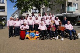 Optreden DanceWorks en Shantykoor Nortade op Plein 1945