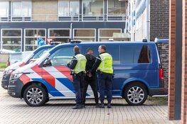 Grootscheepse controle door Koninklijke Marechaussee in IJmuiden