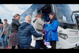 Tata Steel zet tour over terrein centraal tijdens burendag