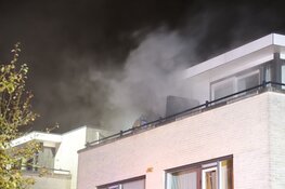 Veel rook bij woningbrand in Driehuis
