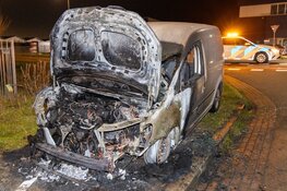 Bestelbussen door brand verwoest in IJmuiden