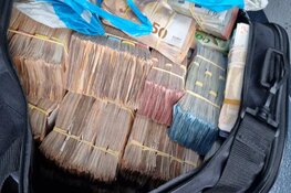 Politie onderschept miljoenen contant geld op de Nederlandse wegen