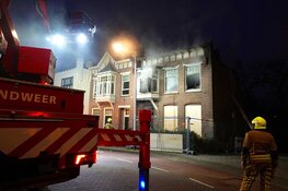 Brand laaide weer op in woning Santpoort-Noord