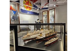 AMSTERDAMSE REDERIJEN van na 1876 in nieuwe KOOPVAARDIJZAAL