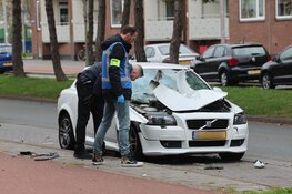Explosie bij auto op Planetenlaan in IJmuiden