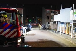 Auto door brand verwoest in IJmuiden