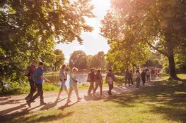 8.000 stralende wandelaars genieten van 4e editie KiKa Haarlem City Walk