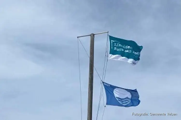Blauwe vlag voor stranden Velsen