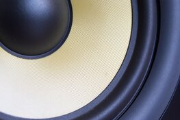 De perfecte buitenspeakers voor jouw evenementen
