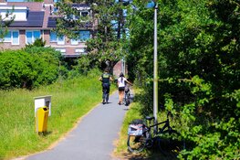 Twee fietsers botsen tegen elkaar Heereduinweg IJmuiden