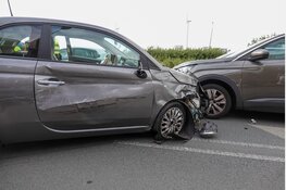 Automobiliste richt ravage aan in IJmuiden