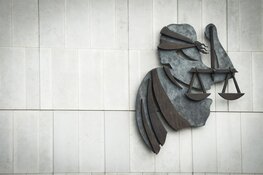 Curatoren Crown Van Gelder hoeven niet hele administratie te geven