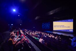 Haventheater IJmuiden sluit aan op week tegen eenzaamheid met initiatief 'Ouderen Samen naar de Film'.