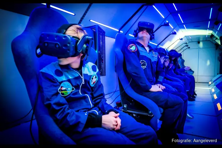 Indrukwekkende ruimteraket brengt het heelal naar Haventheater IJmuiden