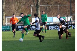 VV IJmuiden wint voor de tweede week op rij van Heerhugowaardse tegenstander