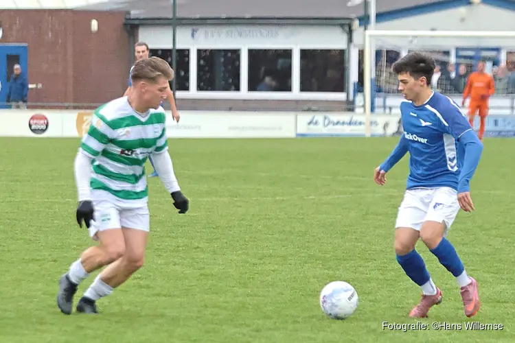 Stormvogels klimt verder omhoog na derde zege op rij