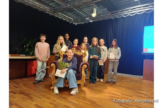 Deborah wint Velsen voorleeswedstrijd!
