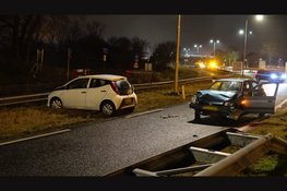 Automobilist neemt verkeerde afrit en veroorzaakt ongeval op N208