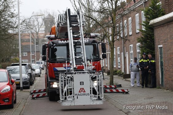 Brand in woning op eerste etage in Velsen-Noord