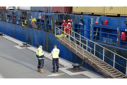 Vier verstekelingen van Liberiaans schip gehaald in haven van IJmuiden