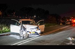 Forse schade na botsing met stilstaande auto op Kanaaldijk