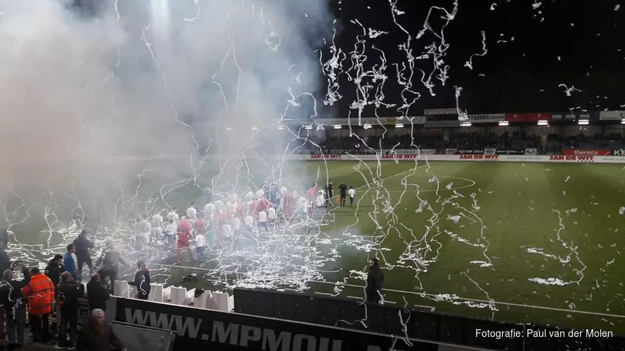 Volle bak bij Telstar-Jong Ajax