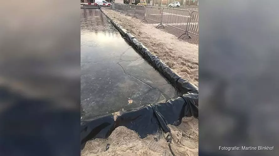 Vandalen vernielen ijsbaan op IJmuidens plein: "Genoeg kansloze zure volwassenen op deze planeet"
