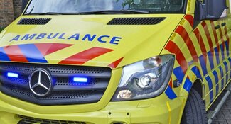 Automobilist raakt te water in IJmuiden