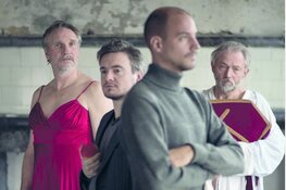 Topacteur Peter Blok excelleert in vermakelijke tragikomedie 'Troost & Zonen'