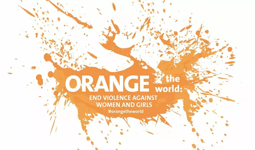 Vanaf 25 november kleurt de Engelmunduskerk oranje