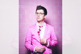 Het vriendelijk venijn van cabaretier Pieter Derks