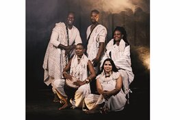 Afrikaanse stemmen zingen Bach&#39;s Mattheus - Cape Twon opera chorus