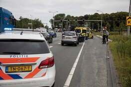 Vrouw lichtgewond bij ongeval op de Velsertraverse