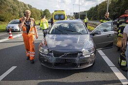 Gewonde en lange file door ongeval afrit A22